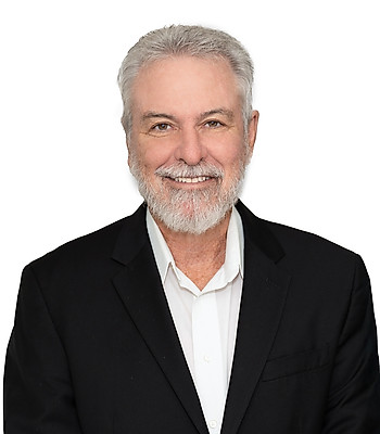 Portrait of Pat Calhoon, REALTOR®.